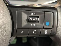 【プロパイロット】高速道路での長距離走行が楽に！！渋滞時と巡回走行のシーンで、アクセル・ブレーキ・ステアリングを自動で制御し、長距離運転の負担を軽減してくれます♪