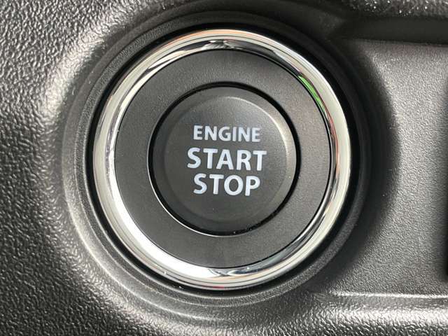 「キーレスプッシュスタート」　カギを出さなくてもドアロック＆解除、エンジンスタート＆ストップが出来ます♪