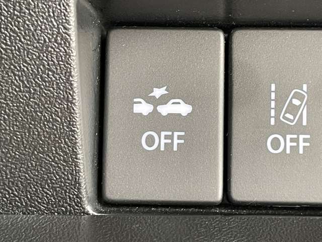 「デュアルカメラブレーキサポート」　左右2つのカメラが、対象物との距離や形を捉えて、歩行者や車を認識、衝突の回避または衝突被害軽減を図ります♪