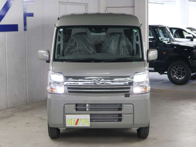 キッズコーナー、落書きカーコーナー、授乳室も御座います。お子様連れでもご安心してご来店頂けます。