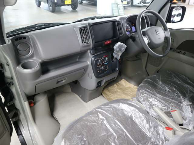 ご家族、また、ご友人とともに、皆さんでぜひ展示場へお越しください。お楽しみいただける自信があります。ご来店、心よりお待ち申し上げます。