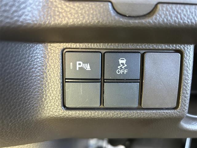 気になる車はすぐにお問い合わせください！画面右側の0066から始まる無料ダイヤルからお問い合わせ下さい！専門スタッフがお車のご質問にお答えいたします！