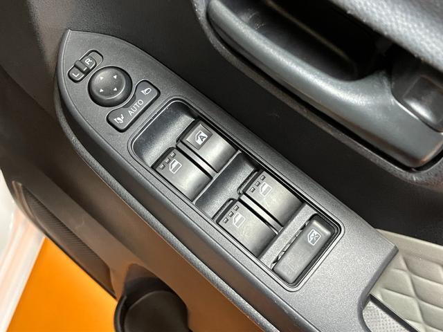 電動格納ミラー、パワーウインドウ