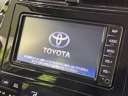 【純正ナビ】人気の純正ナビを装備。オーディオ機能も充実しており、Bluetooth接続すればお持ちのスマホやMP3プレイヤーの音楽を再生可能！毎日の運転がさらに楽しくなります！！