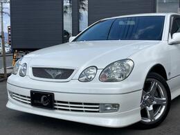 2JZ-GTEツインターボのアリストVベルテックスエディションの後期型が入庫致しました！純正オプションフルエアロに純正17インチアルミや純正リアスポイラー、純正オプショグリルなど装備済み！