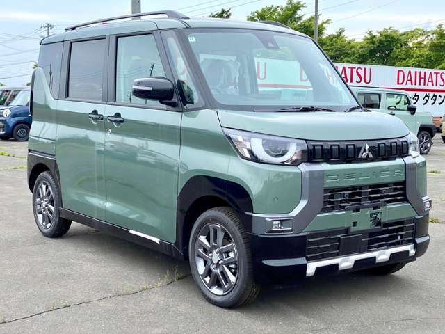 スズキ・ダイハツのサブディーラーとして全国販売優秀の実績！オールメーカーの軽未使用車・中古車はもちろんのこと、コンパクトカー・エコカーなどの普通車も豊富に在庫を取り揃えています！