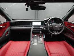 ★1オーナー＆禁煙車両★フレアレッドインテリア♪室内の匂いや汚れも御座いません♪今回のお車、状態の良さには、自信が御座います♪ご納車時には高温スチームを利用し、徹底的にクリーニング致します！