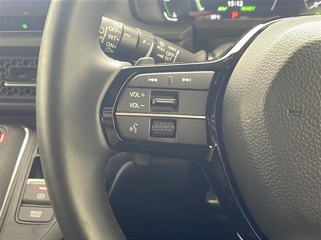 【運転席操作部】快適なドライブを楽しむための機能が装備されています！運転席から触れるので、使いやすいです！除菌プランいれていただくと、さらに清潔で安心していただけます！