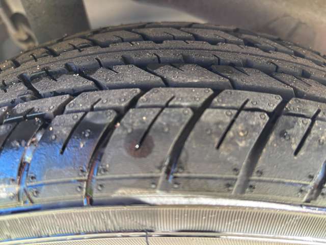 ヨコハマタイヤ新品交換済み