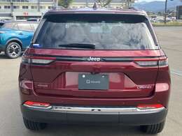 私たちは、お客様のこだわりに合った“世界にひとつ”だけの特別な車をご提案します。ジースクエア=車のあるライフスタイルを演出するセレクトショップです。