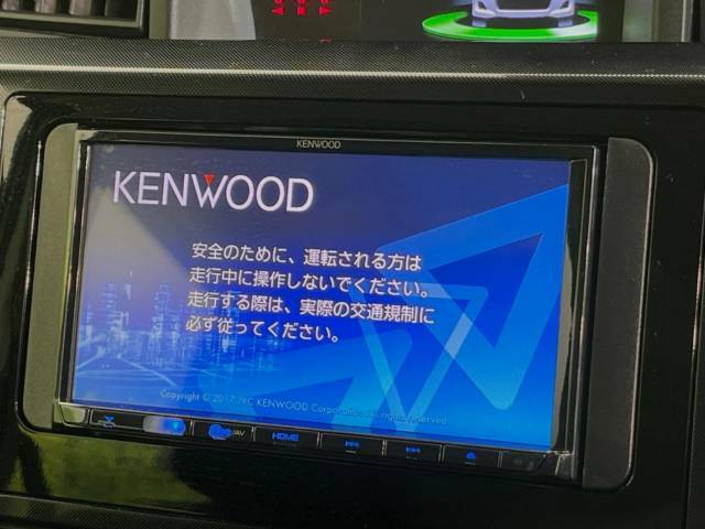 【ナビゲーション】目的地までしっかり案内してくれる使いやすいナビ。Bluetooth接続すればお持ちのスマホやMP3プレイヤーの音楽を再生可能！毎日の運転がさらに楽しくなります！！