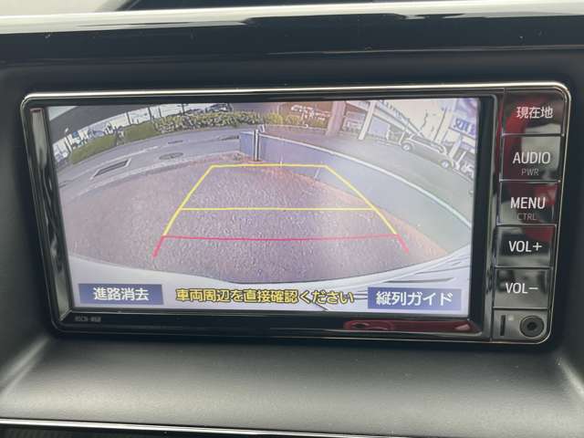 バックカメラ付なので駐車も安全安心です♪