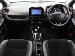 後期モデル　フルセグナビ　Bluetooth　ETC　LEDヘッドライト　オートライト　純正アルミホイール　オートエアコン　クルーズコントロール　ハーフレザーシート　プッシュスタート