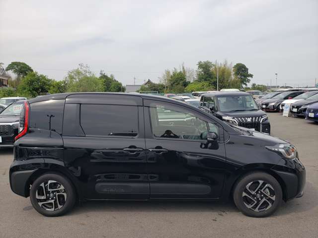 老舗ガソリンスタンド＆認証車検工場完備！！お車ご購入後の整備・車検・鈑金などのアフターサービスも充実しております！安心してお買い求め下さい！