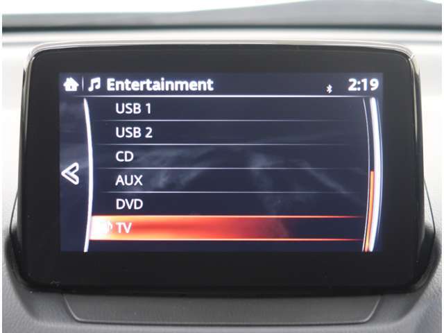 マツダ純正メモリーナビ装備　ワンセグ　CD/DVD再生　Bluetooth　AM/FMラジオ