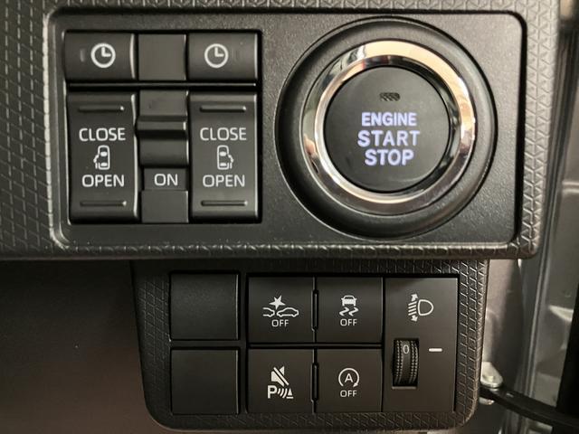 リヤのスライドドアを電動で開閉することが可能になっています☆運転席からもリモコンキーからもドアのハンドルからも開閉が可能です☆