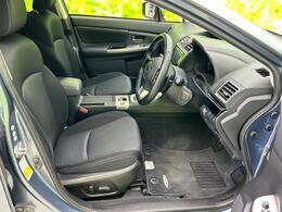 「この車の写真をもっと見たい」「状態が気になる」「この装備はついている？」どんな小さな疑問でもお気軽にお問い合わせください！