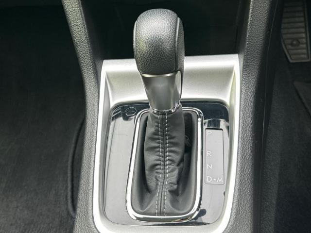 お車に合わせて無料保証以外にも、保証範囲、期間、距離を拡充させた有料保証もご用意しております！中古車の購入が初めてで不安・・・というお客様もご安心ください！