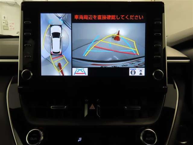 後方の見える安心をお届けするバックガイドモニター付：バックするときのアシストラインもあって楽々バック！車庫入れや縦列駐車をサポートし、苦手な駐車も安心です！今やもう手放せない装備ですネ♪