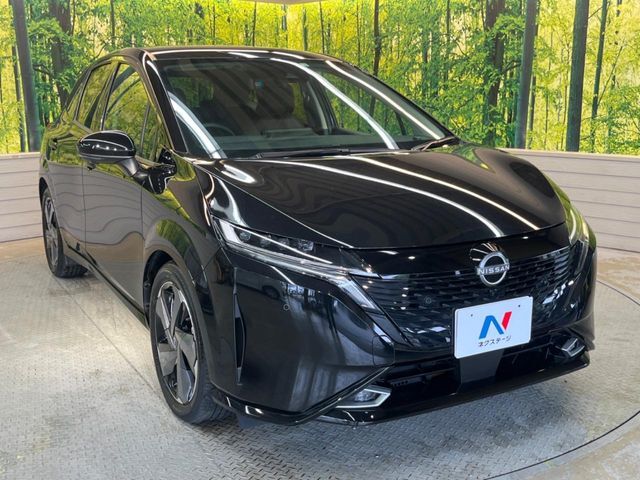 大好評のボディコーティング「弾スプラッシュコート」もご納車までに施工可能。通常のガラスコートと異なる、耐久年数6年の無機質ガラスコーティングが、ボディをキレイな状態に保ってくれます。