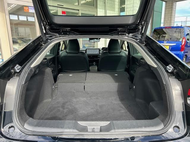 【シートアレンジ】乗せる人数、荷物によってシートをアレンジすれば、ダンボールなどの大きい荷物や、釣り具などの長尺物も載せられそうですね！