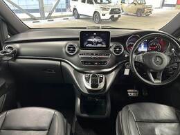 【純正ナビ】です。BluetoothやフルセグTV等充実装備。