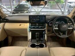 アイポイントが高く見晴らしの良い運転席です！