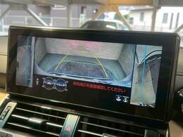 【アラウンドビューモニター】を装備で駐車が苦手な方でも安心です。