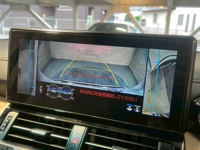 【アラウンドビューモニター】を装備で駐車が苦手な方でも安心です。