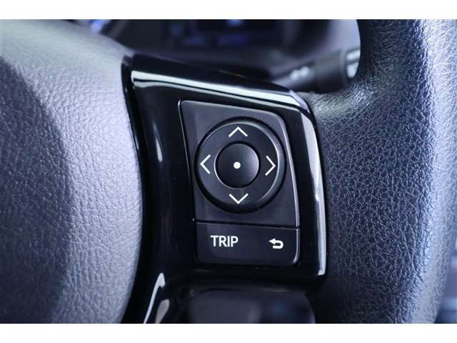 マルチインフォメーションディスプレイ内の各機能の詳細設定や車両情報の確認はステアリングスイッチで行います。