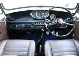 人気のセンターメーターです！