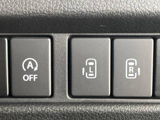 【両側パワースライドドア】スマートキーや運転席のスイッチで後席両側スライドドアの開閉が可能♪電動だから力を入れてドアを開ける必要が無く、小さなお子様でも簡単に開け閉めでき快適です♪