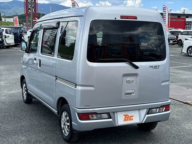 気になる車両などあれば、すぐにお問合せ下さい！右のカーセンサー専用ダイヤルからお電話いただくとスタッフがご質問にお答えいたします。