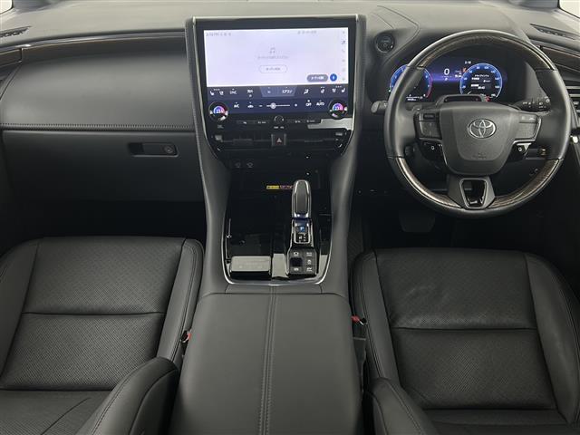 【インパネ全体】全方位で視界が広く、高い目線で運転もしやすいです！