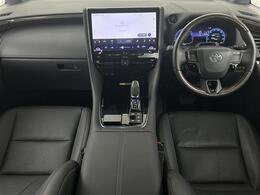 【インパネ全体】全方位で視界が広く、高い目線で運転もしやすいです！