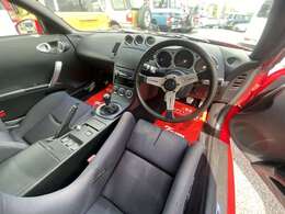 ニスモクラッチキット・フライホイール・LSD　HPIアルミラジエーター　MeganRacing車高調・マフラー　フルバケシート　Lowenhart19インチアルミ　ブレンボキャリパー