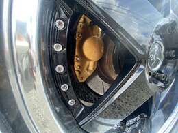 ニスモクラッチキット・フライホイール・LSD　HPIアルミラジエーター　MeganRacing車高調・マフラー　フルバケシート　Lowenhart19インチアルミ　ブレンボキャリパー