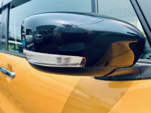 ウィンカーミラーで更にスタイリッシュで存在感も有り！対向車からの視認性アップで安全性も高まります☆