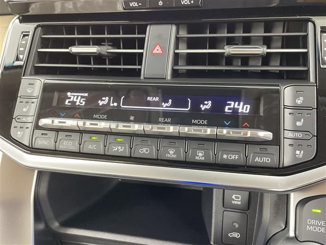 気になる車はすぐにお問い合わせください！画面右側の0066から始まる無料ダイヤルからお問い合わせ下さい！専門スタッフがお車のご質問にお答えいたします！