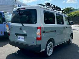 乗用車からトラック、バスまで多彩な車種を扱っております。気になるお車やお探しのお車がございましたら、一度ご連絡ください。