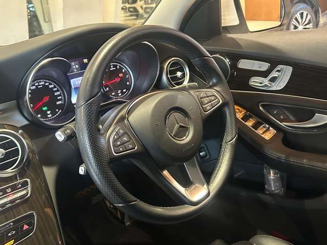 安心してカーライフを始めていただくことが出来るよう、必要な整備を実施し整備記録簿を発行いたします。