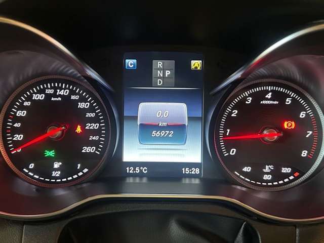 LIBERALAは全国に約40店舗以上。どの店舗の在庫でもお近くのLIBERALAでご購入いただけます。