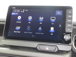 ナビゲーションはギャザズ9インチメモリーナビ(LXU-242NBi)が装着されております。AM、FM、CD、DVD再生、音楽録音再生、フルセグTV、Bluetoothがご使用いただけます。