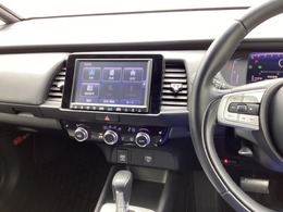 インターナビ搭載。従来のカーナビでは把握できない、より詳細な渋滞情報や防災情報などがわかり、便利なアイテムです。