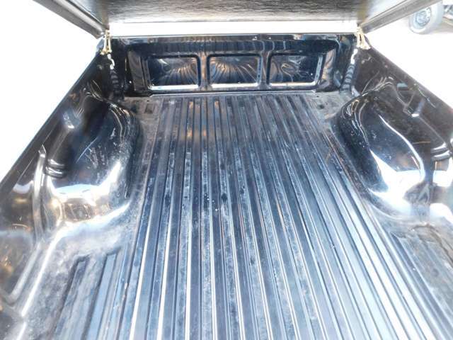 ★荷室も広々としています！