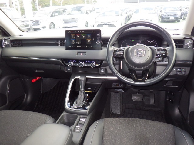 ナビゲーションももちろん装備☆多彩な機能で快適ドライブをアシスト☆オーディオ機能も充実していますね☆