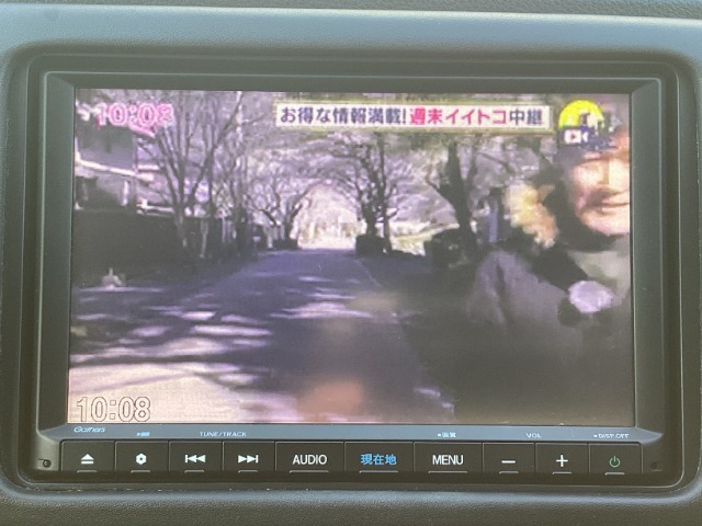 TV付きの車となっております。送迎時の待ち時間などとてもお役に立ちます。