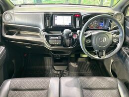 グループ総在庫数約30，000台！！全国の系列店からメーカー・車種問わずご紹介出来るので、あなたにピッタリのお車が見つかるはずです♪まずはお問い合わせ下さい☆