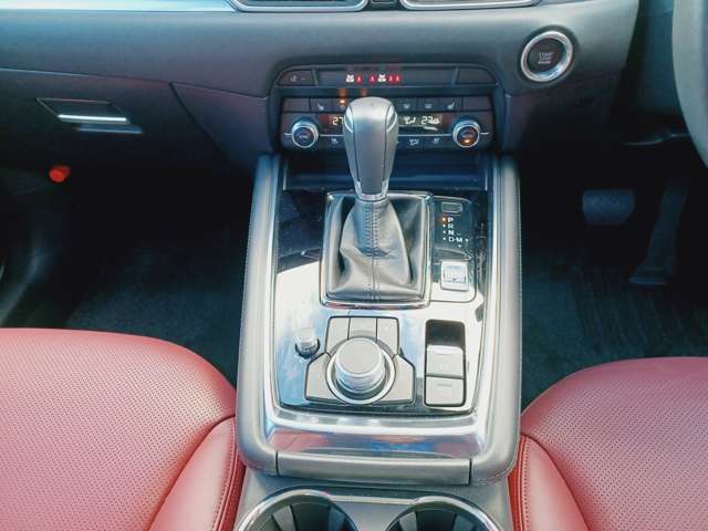 当店へお車でお越しの場合は高速常磐自動車道　水戸ICより車で約5分です。水戸50号バイパス陸橋下、岩間街道沿い河和田町交差点の角に店舗が有ります。バイパスの側道が入口になっております。