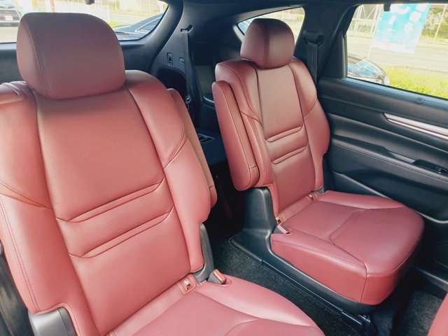 中古車情報館では修復歴のある車は販売致しません。車の状態を隠さずに開示し良い事も悪い事もお客様にお伝え致しますので安心してお気に入りの愛車をお探しください！私達スタッフはそのお手伝いをさせて頂きます。